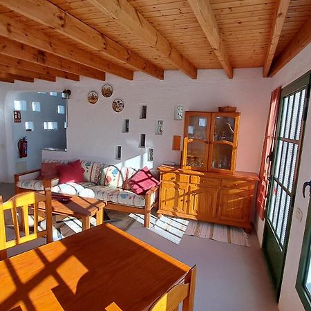 Captivating 2-Bedroom House 'Pajar' Finca Vistamar 萨洛夫雷 外观 照片