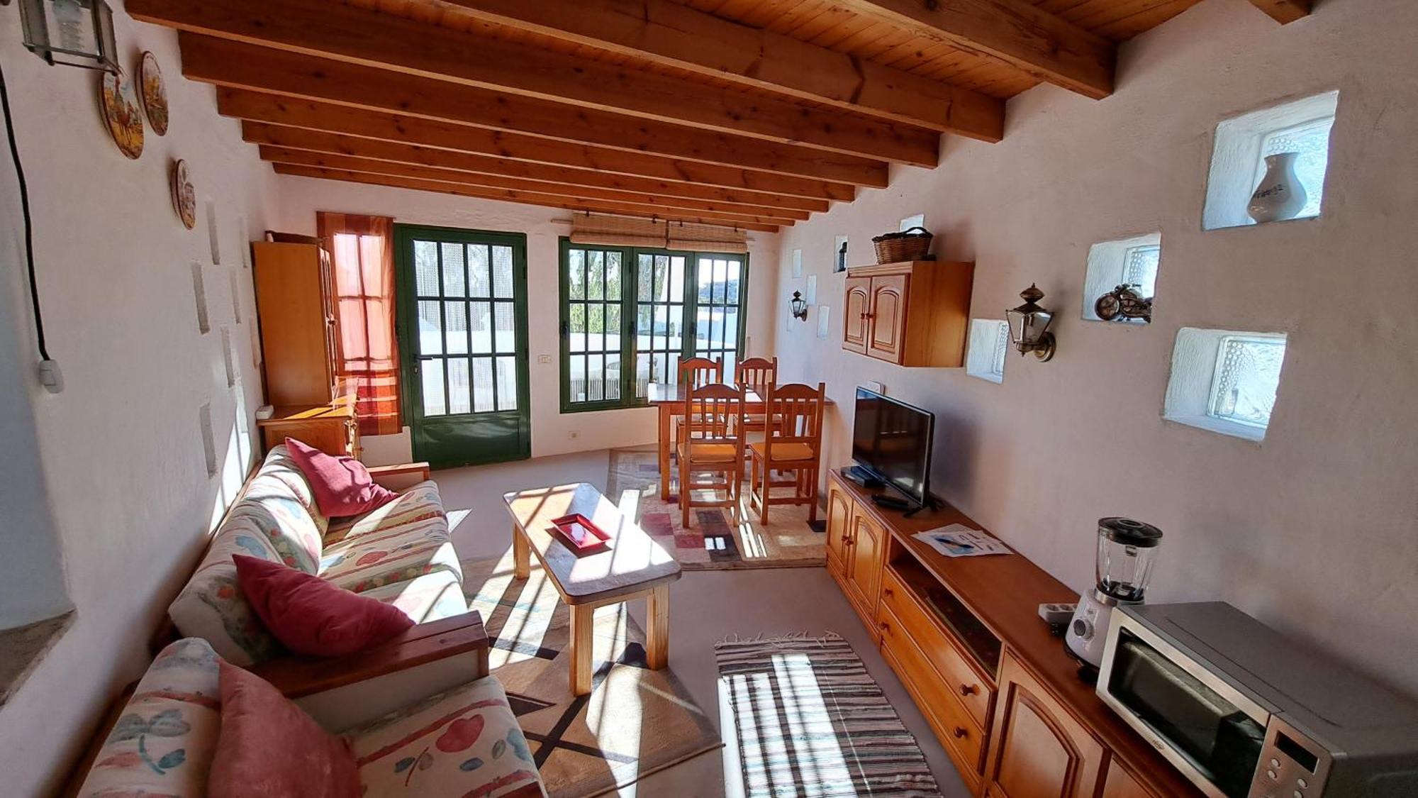 Captivating 2-Bedroom House 'Pajar' Finca Vistamar 萨洛夫雷 外观 照片